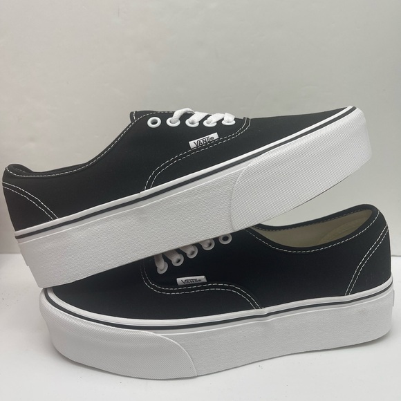 Vans Men’s Authentic Stac
Canvas Black/True White Platform Sneakers
VN0A5KXXBMX - Picture 13 of 16